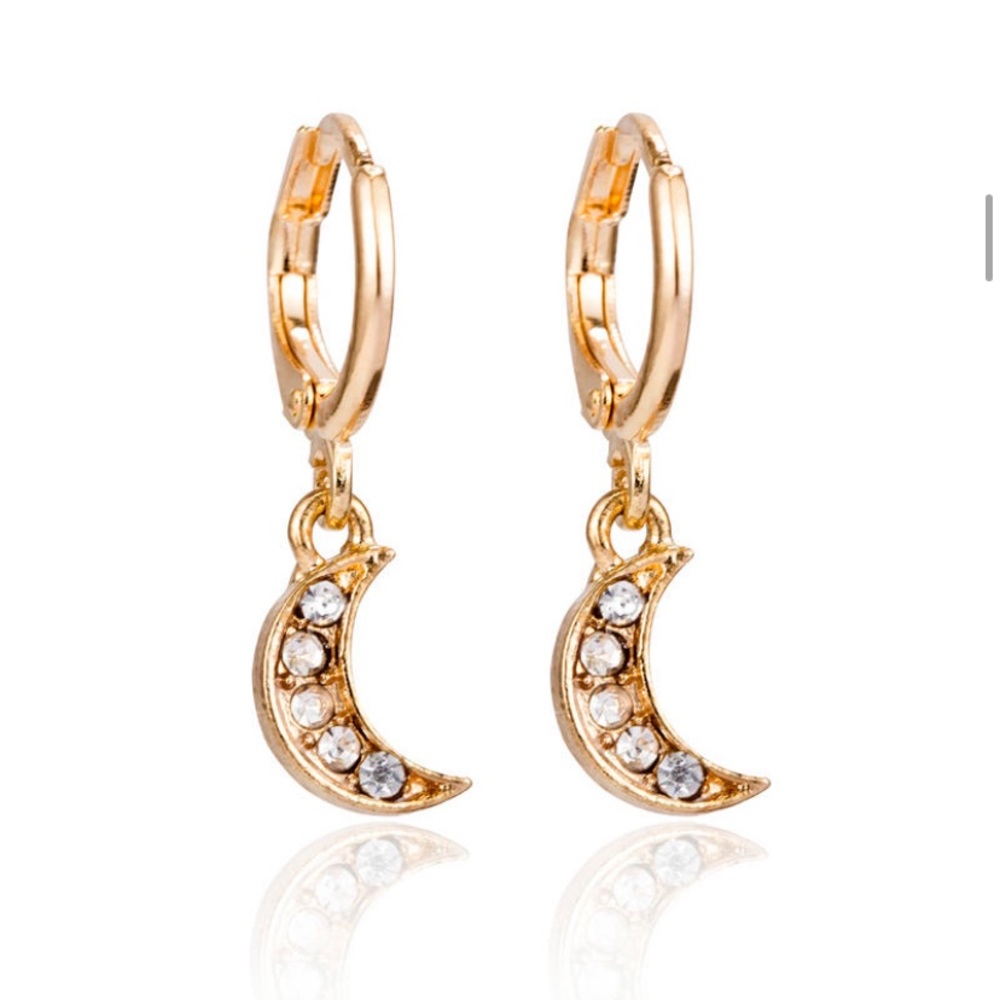 Moon with Diamond Drop Earrings - Picture 5 of 8